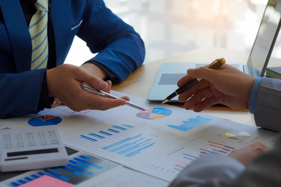 Wealth Manager vs Financial Advisor Understanding the Difference and Why It Matters Main Image